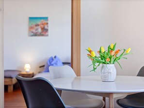 Dining - Elegant Apartment in Prenzlau near Unteruckersee Lake (Prenzlau)