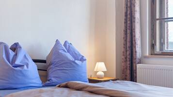 2 bedrooms