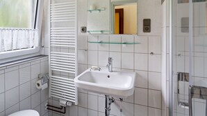 Shower, towels - Alluring Holiday Home in Bad Zwesten With Garden (Bad Zwesten)