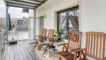 House | Balcony