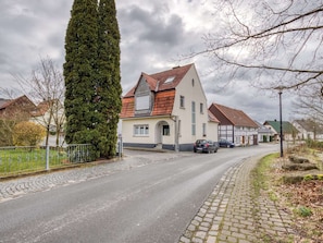 House | Exterior - Quaint Holiday Home in Möhnesee near Druggelter Kapelle (Moehnesee)