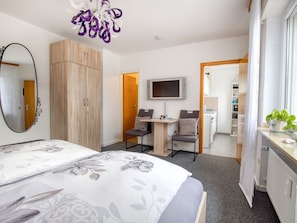 House | 1 bedroom, bed sheets - Quaint Holiday Home in Möhnesee near Druggelter Kapelle (Moehnesee)