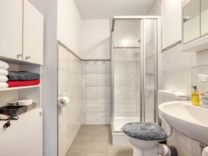 House | Bathroom