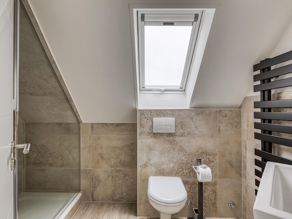Shower - Cozy Holiday Home in Winterberg near Ski Lift (Winterberg)