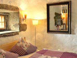 Individually furnished, bed sheets - Traditional Apartment in Altreichenau near Forest (Neureichenau)