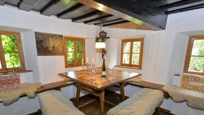 Dining - Alluring Apartment in Altreichenau With Garden (Neureichenau)