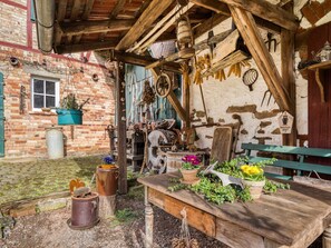 House | Dining - Holiday Home in Wolfsberg by River (Sangerhausen)
