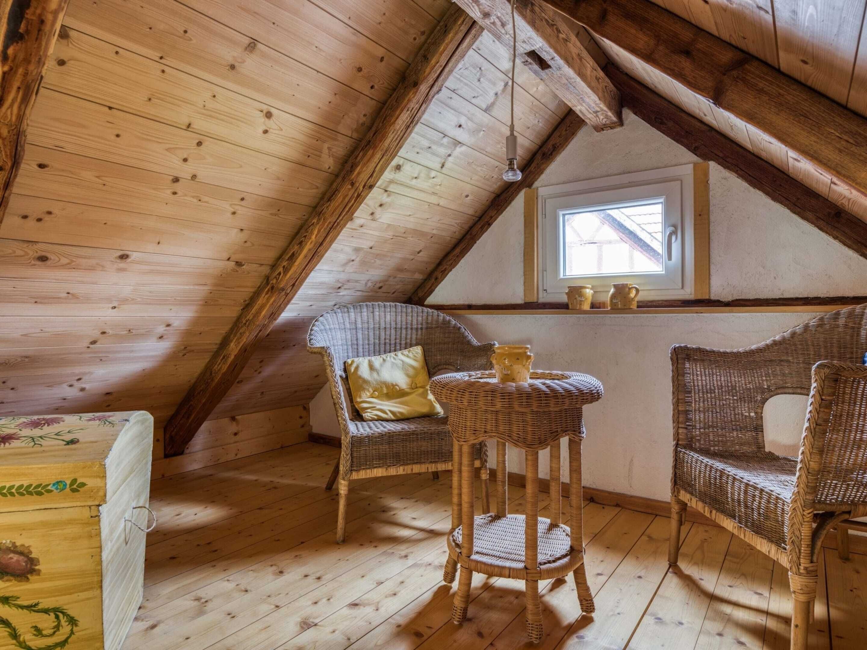 Rumah | 1 kamar tidur dan dilengkapi dengan perabotan berbeda-beda