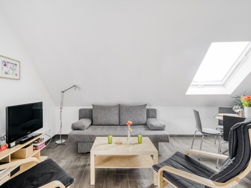 Inviting Holiday Home in Insul With Patio