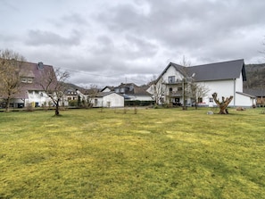 Exterior - Inviting Holiday Home in Insul With Patio (Insul)