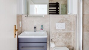 Bathroom - Simplistic Holiday Home in Winterberg near Ski Area (Winterberg)