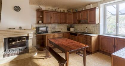Alluring Holiday Home in Pleudihen-sur-rance With Garden