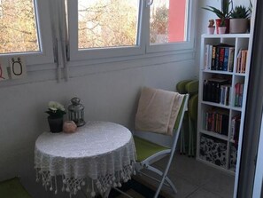 House | Balcony - Simplistic Holiday Home in Strasbourg With Balcony (Strasbourg)