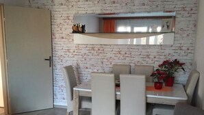 Dining - Simplistic Holiday Home in Strasbourg With Balcony (Strasbourg)