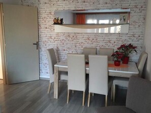 Dining - Simplistic Holiday Home in Strasbourg With Balcony (Strasbourg)
