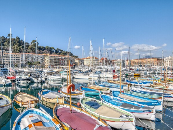 Exterior - Beautiful Holiday Home in Nice Near Port of Nice (Nice)