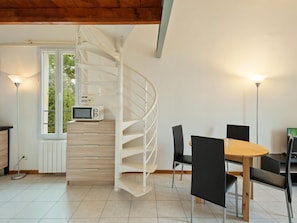 Dining - Cosy Holiday Home in Magagnosc Near Golf Club (Grasse)
