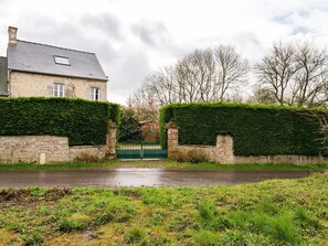 Reception - Cosy Holiday Home in Mandeville en Bassin Near Beach (Mandeville-en-Bessin)