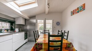 Unclassified image, 5 of 18, button - Quiet Holiday Home in Boisset With Swimming Pool (Boisset)