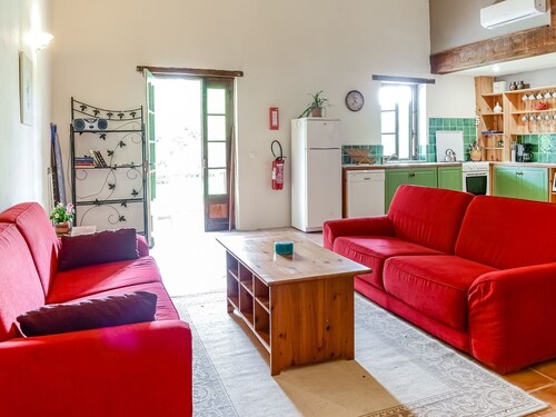 Plush Holiday Home in Lacapelle-biron With Garden