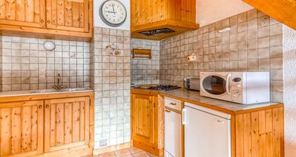Mountain-view Holiday Home in Porte-puymorens With Skiing Nearby