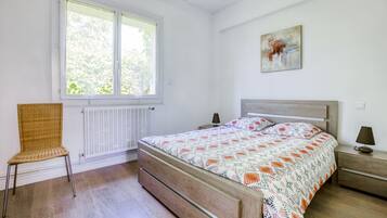 3 bedrooms, individually furnished