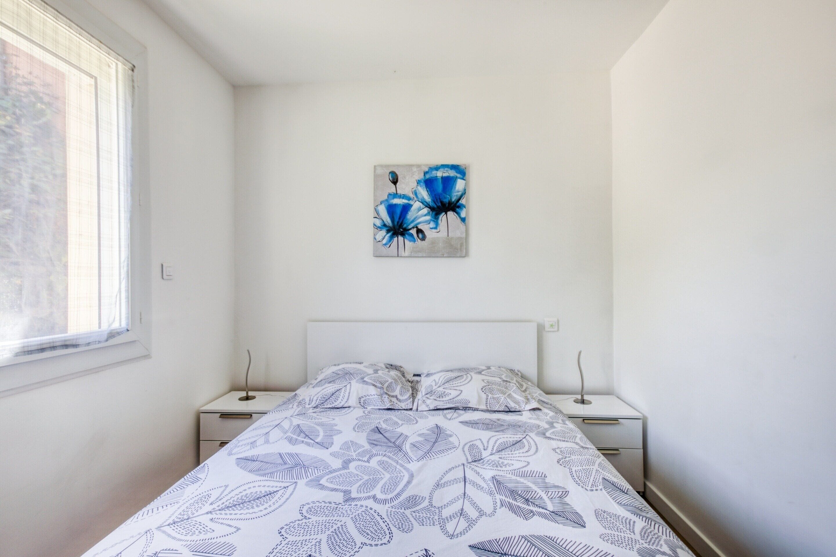 3 bedrooms, individually furnished