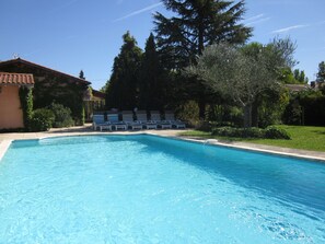 Pool - Holiday Home in Barry-d'islemade With Pool (Barry-d'Islemade)