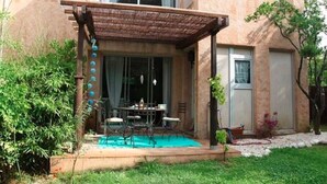 Exterior - Mesmerising Holiday Home in Gassin With Swimming Pool (Regusse)