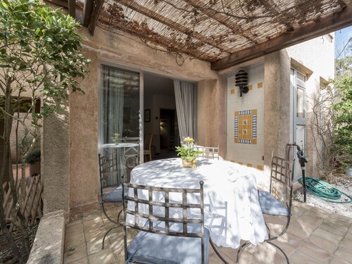 Mesmerising Holiday Home in Gassin With Swimming Pool