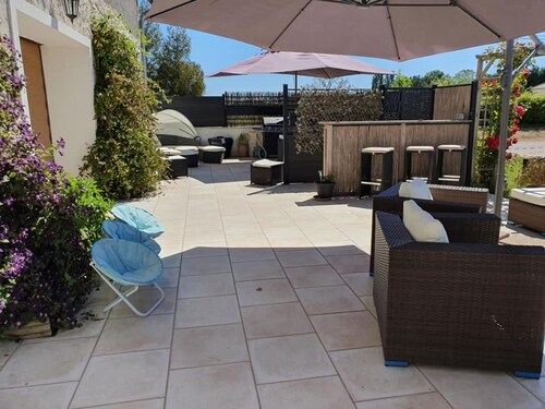 Enticing Holiday Home in Escardes With Garden