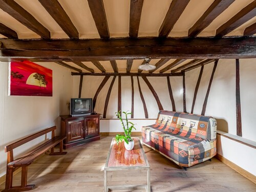 Quaint Holiday Home in Saint-germain-sur-bresle With Garden