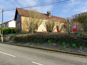 Exterior - Quaint Holiday Home in Saint-germain-sur-bresle With Garden (Saint-Germain-sur-Bresle)