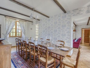 Dining - Enticing Holiday Home in Berigny With Swimming Pool (Berigny)