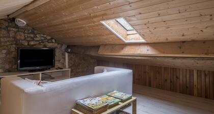 Jane Austen Lake Retreat