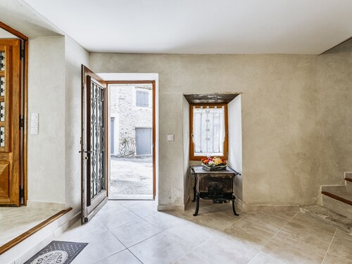 Heritage Holiday Home in Malaucene With Terrace