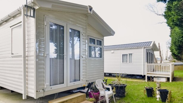 Mobile Home | Exterior - Pretty Home in Hastings near Old Town (Hastings)