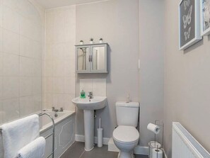 Salle de bain | Douche, serviettes fournies