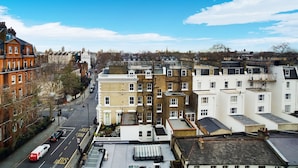 Apartment | View from room - Scenic studio in London near Béla Bartók Memorial (London)