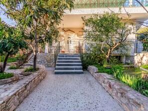 Apartment | Exterior