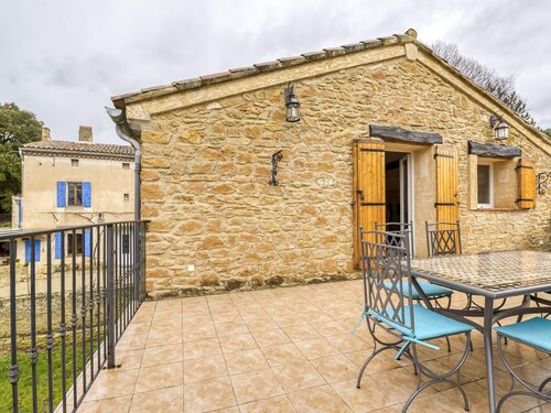 Graceful Cottage in Malaucène With Private Swimming Pool