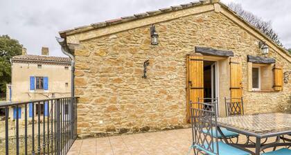 Graceful Cottage in Malaucène With Private Swimming Pool