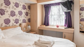 Mobile Home | 1 bedroom, bed sheets