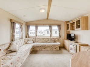 Living room - Quaint Holiday Home in Blåvand With Beach Nearby (Winchelsea)