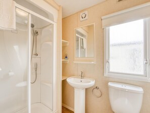 Bathroom - Quaint Holiday Home in Blåvand With Beach Nearby (Winchelsea)