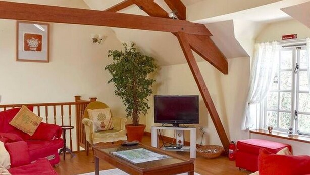 Living room - Boutique Apartment in Bere Regis With Pond (Wareham)