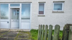 Reception - Alluring Holiday Home in Livingston near Town Center (Livingston)
