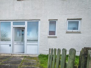 Reception - Alluring Holiday Home in Livingston near Town Center (Livingston)