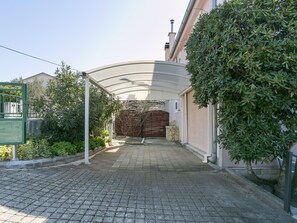 Reception - Lovely Apartment in Pirovac With Balcony (Pirovac)