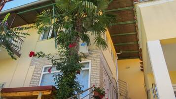 Apartment | Exterior